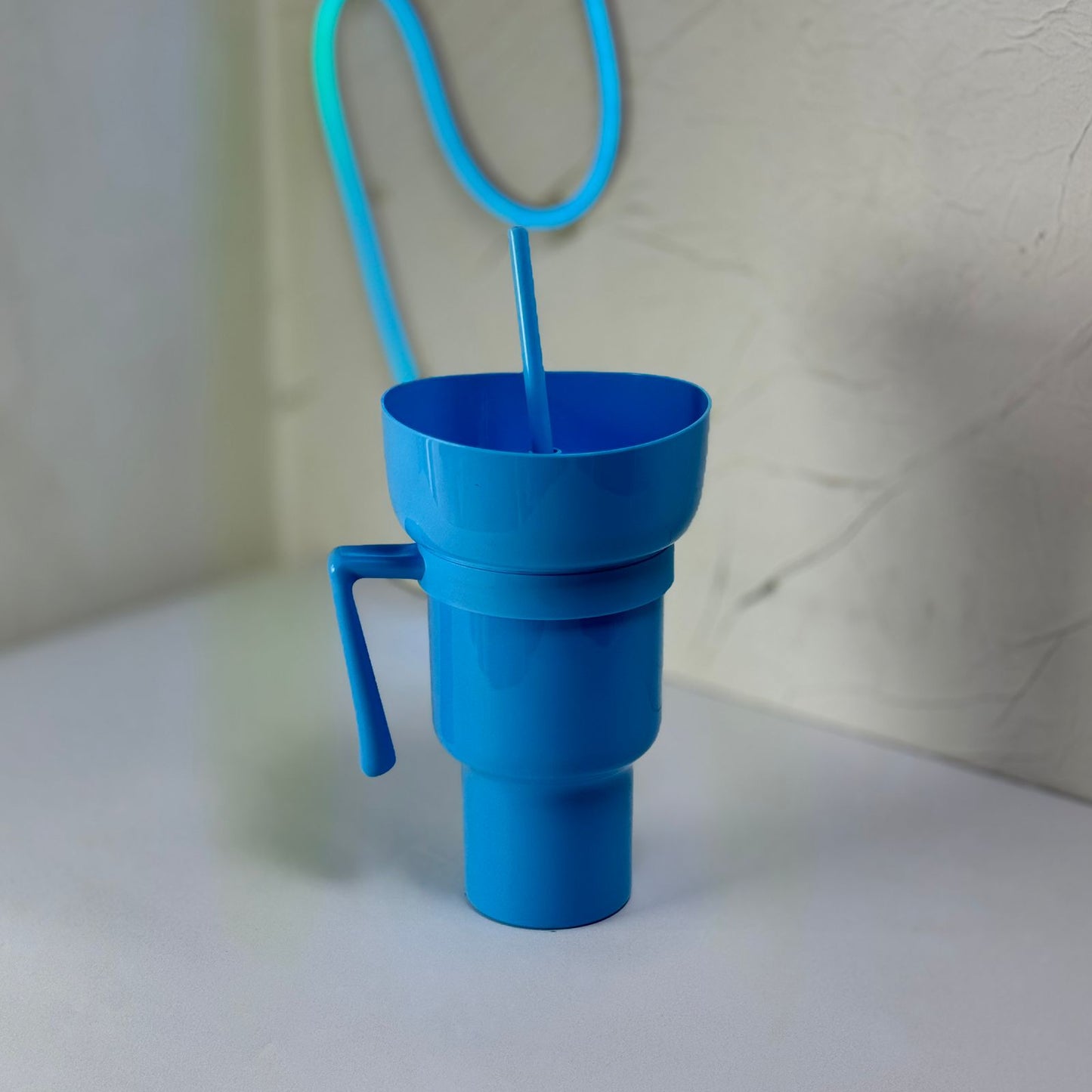 The 2-in-1 Cup